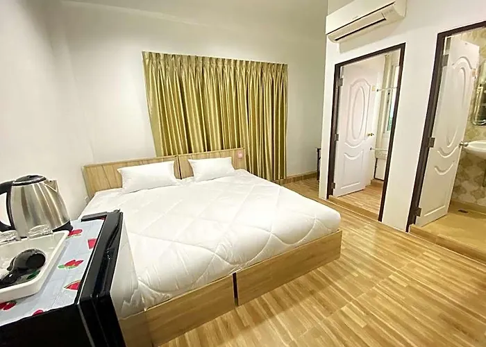Wellness Mansion Отель Бангкок