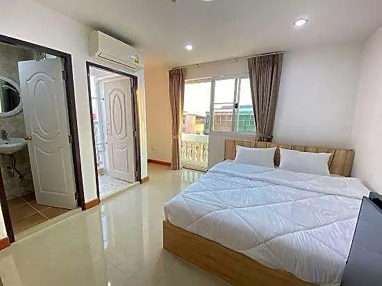 Отель Wellness Mansion 4*