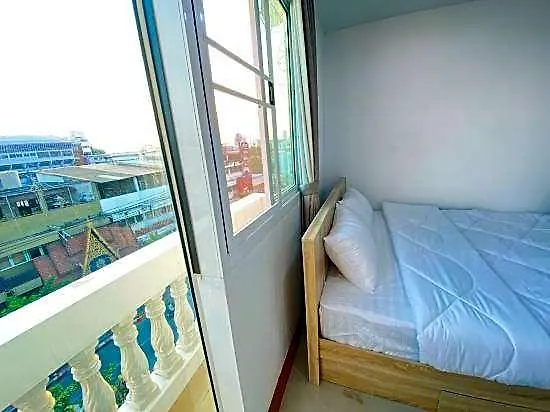 Wellness Mansion Отель Бангкок